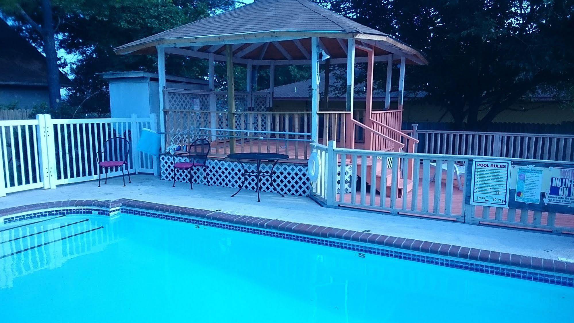 Oak Hill Inn And Suites Tahlequah Luaran gambar